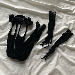 Lace Patterned Gloves and Tights Set